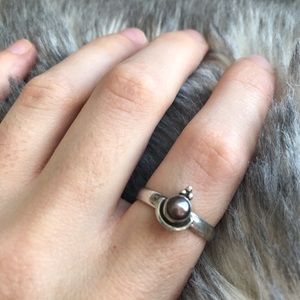 Sterling Silver Purple Pearl Ring (Stamped 925) - Size 8.5